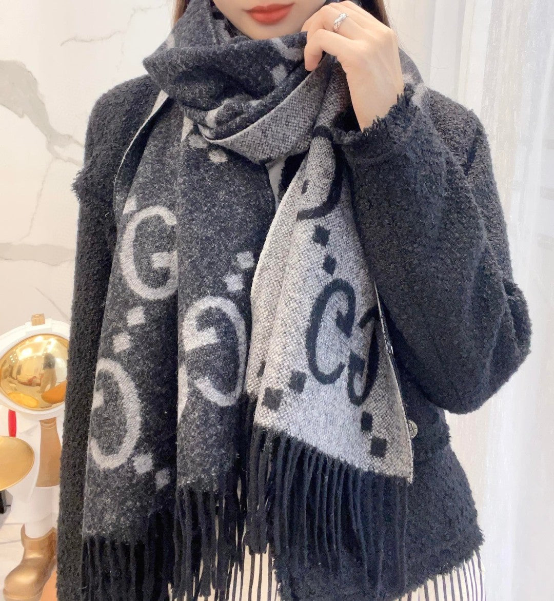 GUCCI SCARF 200 CM IN BLACK MIX LIGHT GRAY CASHMERE 396377