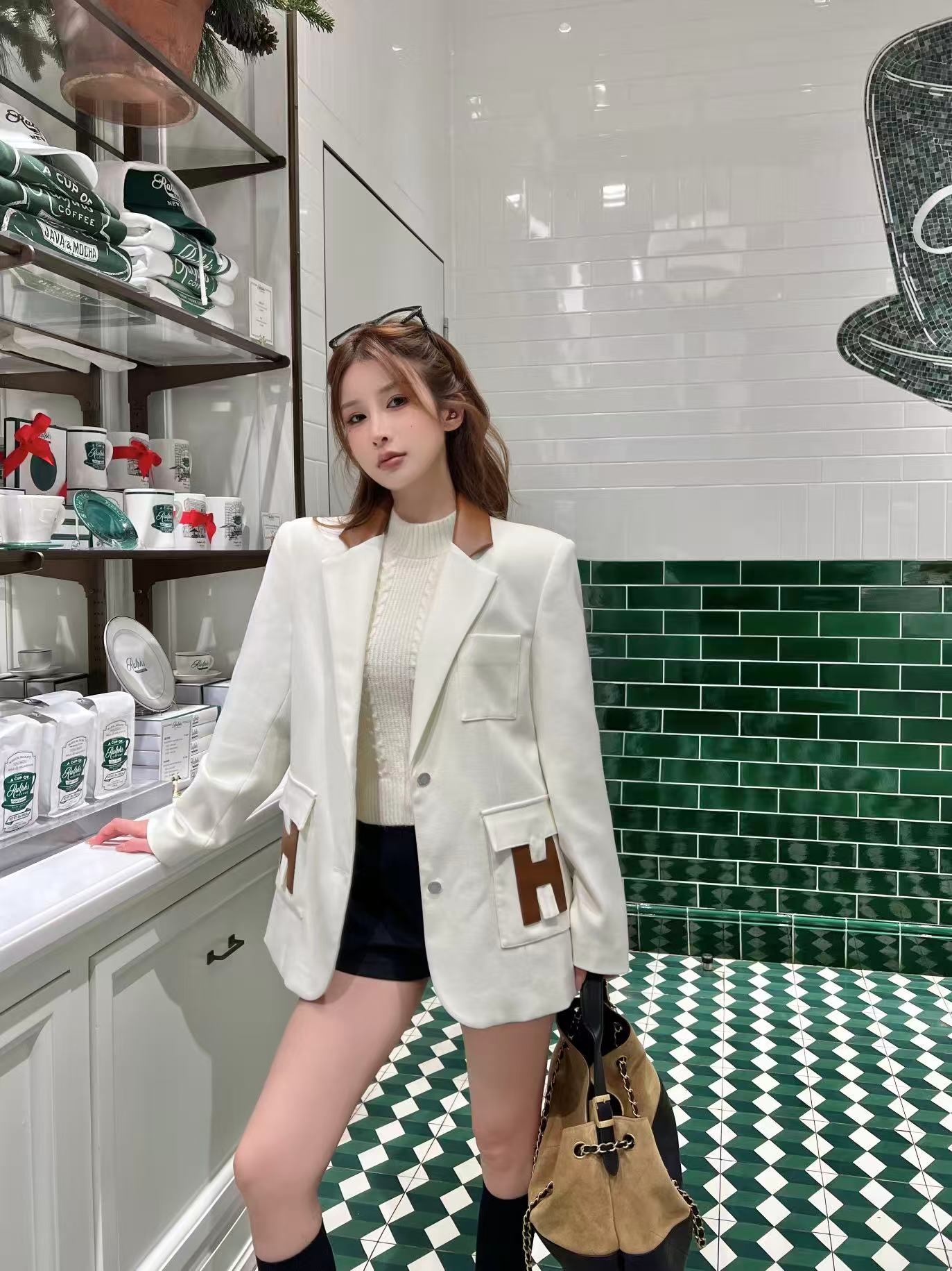 HERMES 25S LAPEL BLAZER 390