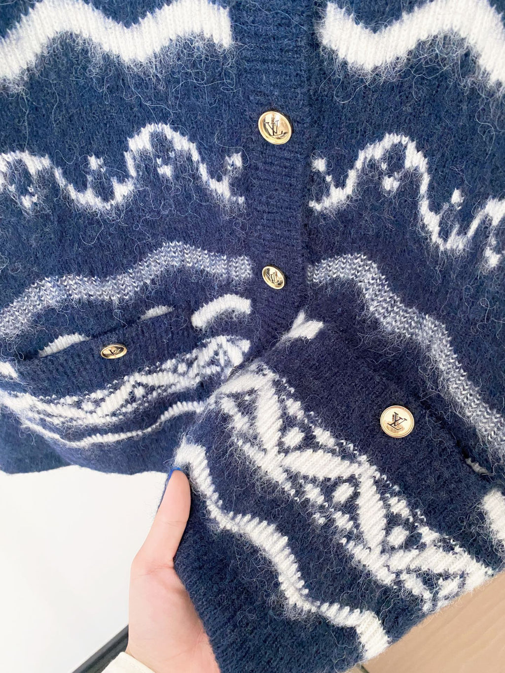 LOUIS VUITTON LV 25S CARDIGAN 0056