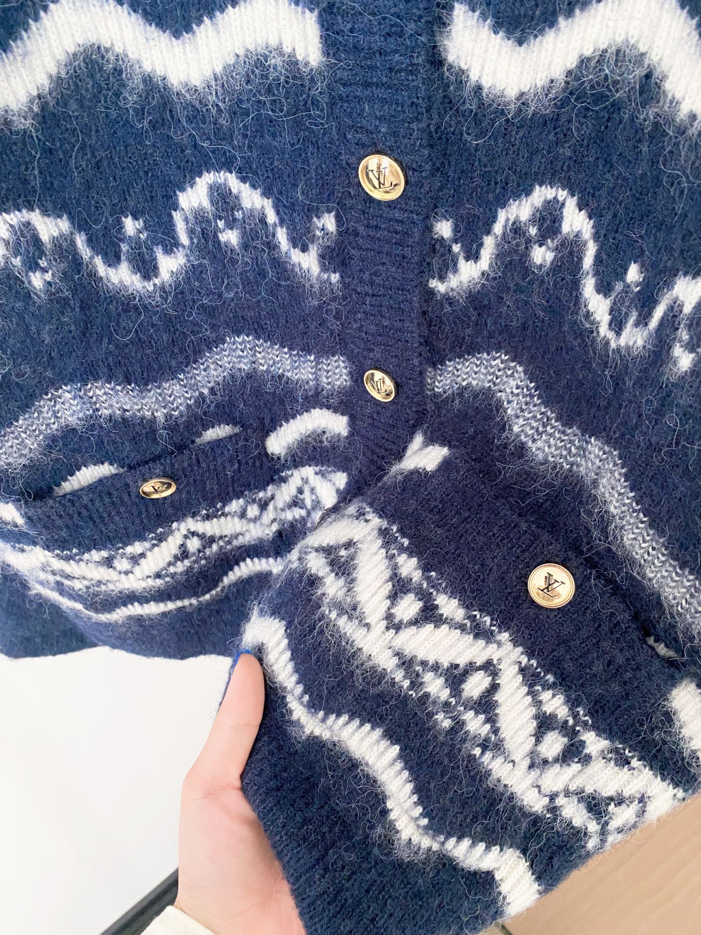 LOUIS VUITTON LV 25S CARDIGAN 0056