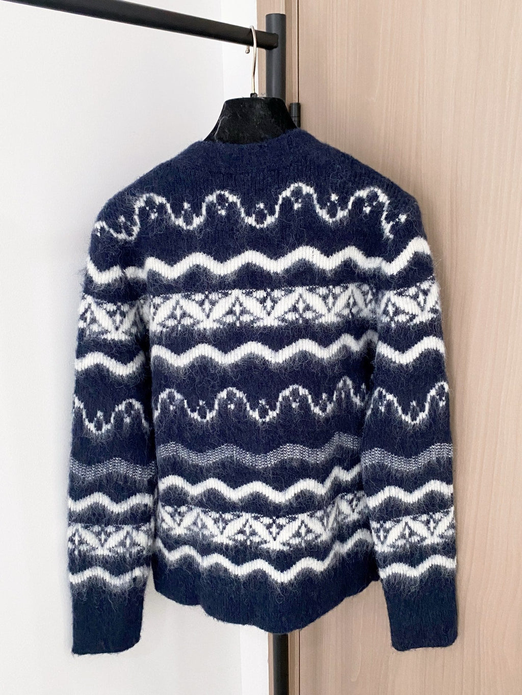 LOUIS VUITTON LV 25S V-NECK CARDIGAN 0057