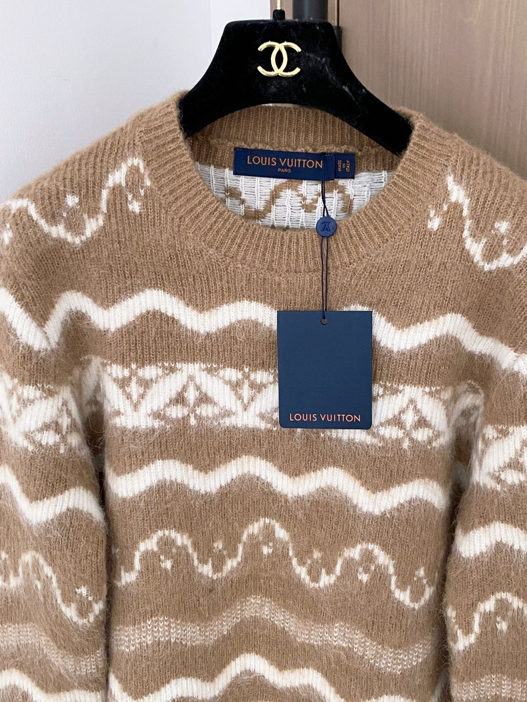 LOUIS VUITTON LV 25S SWEATER 99240