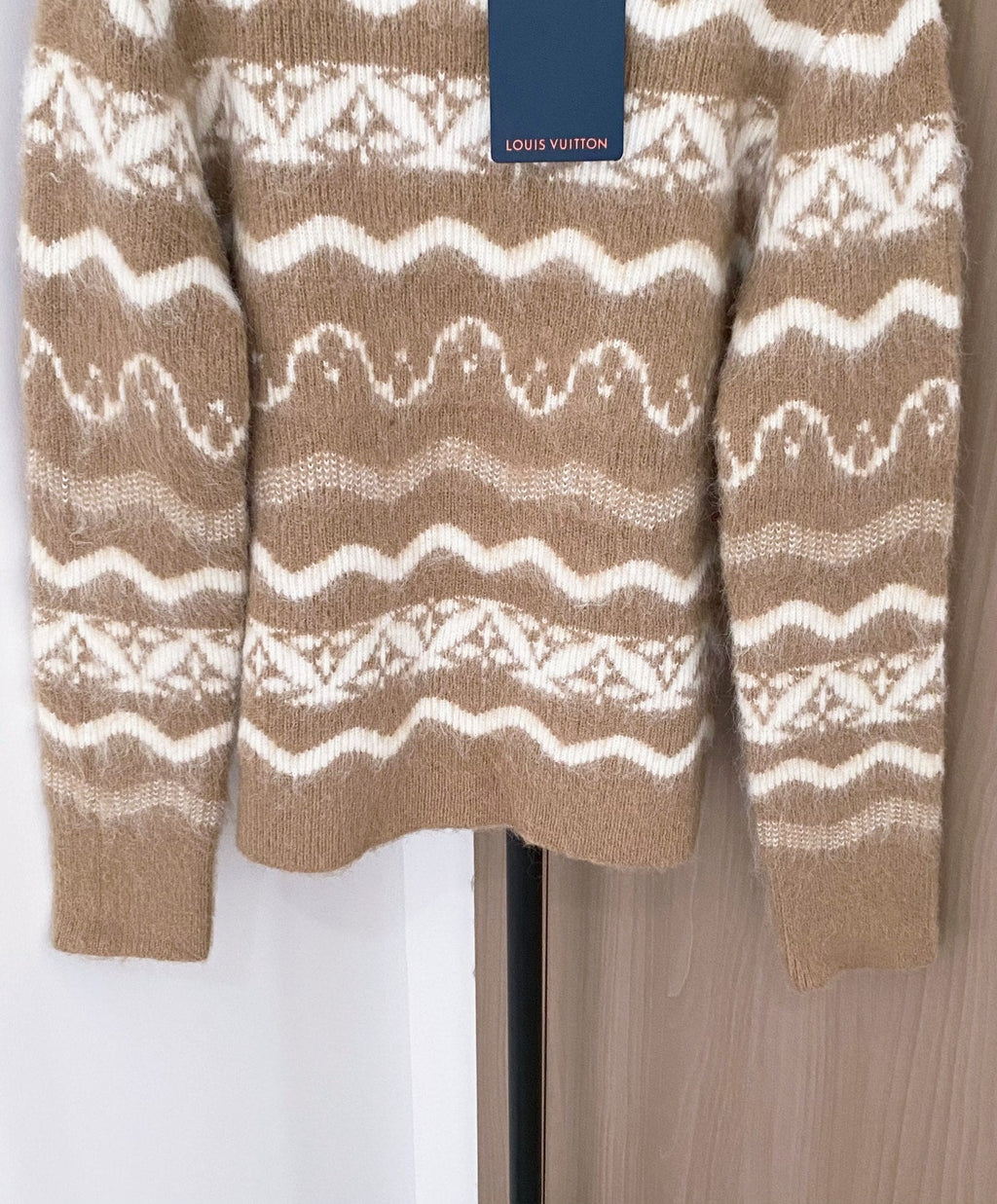 LOUIS VUITTON LV 25S SWEATER 99240