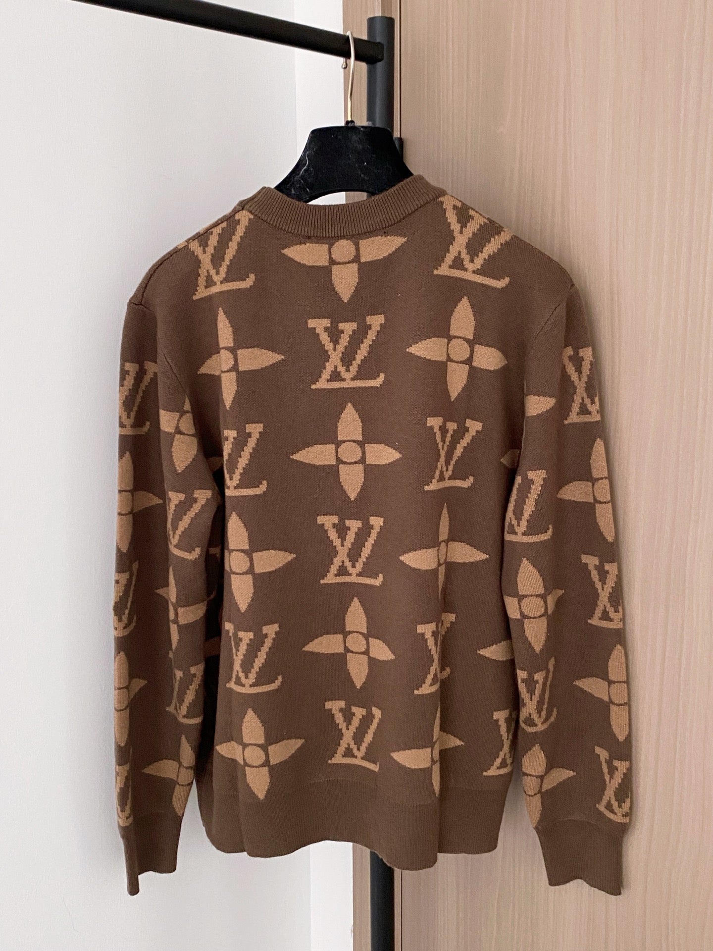 LOUIS VUITTON LV 25S SWEATER 992401