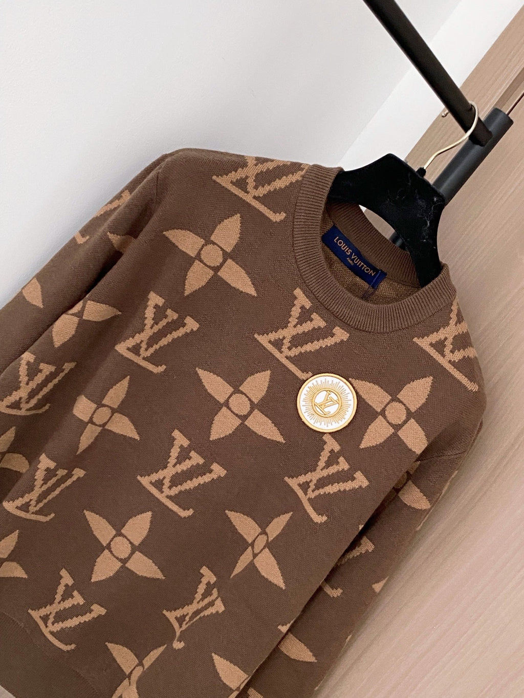 LOUIS VUITTON LV 25S SWEATER 992401