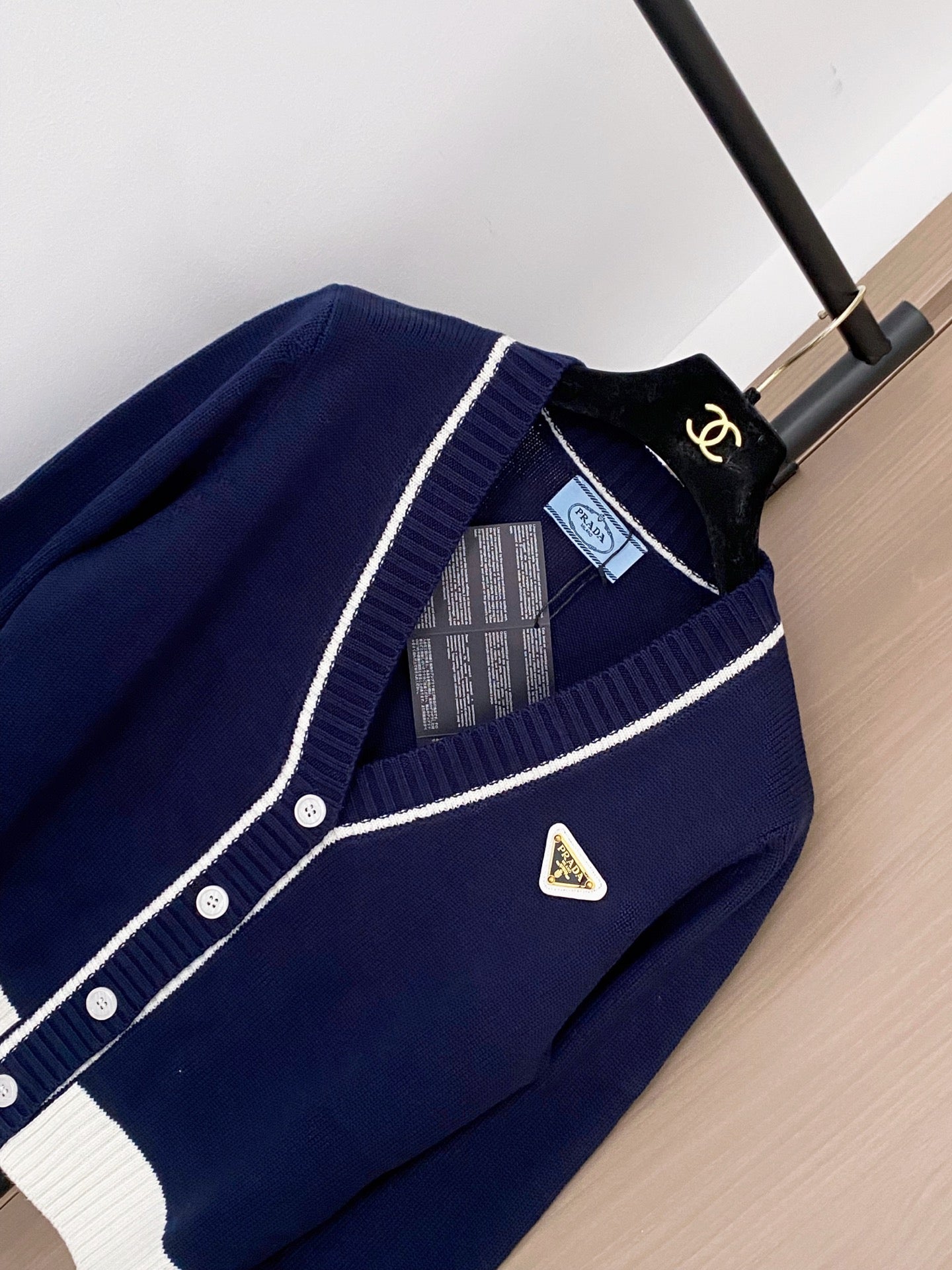 PRADA 25S CARDIGAN 480