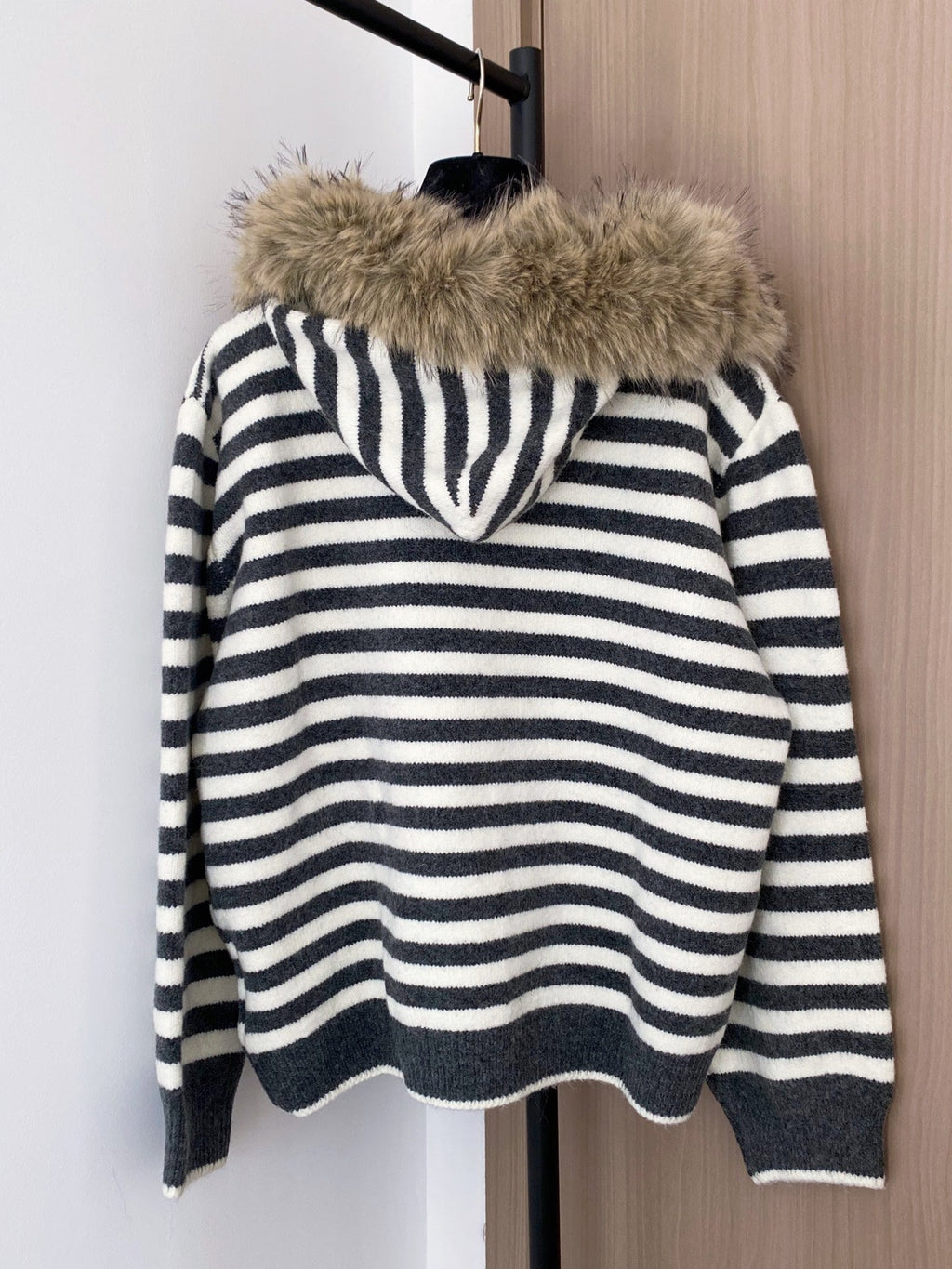 MIUMIU CARDIGAN STYLE 697