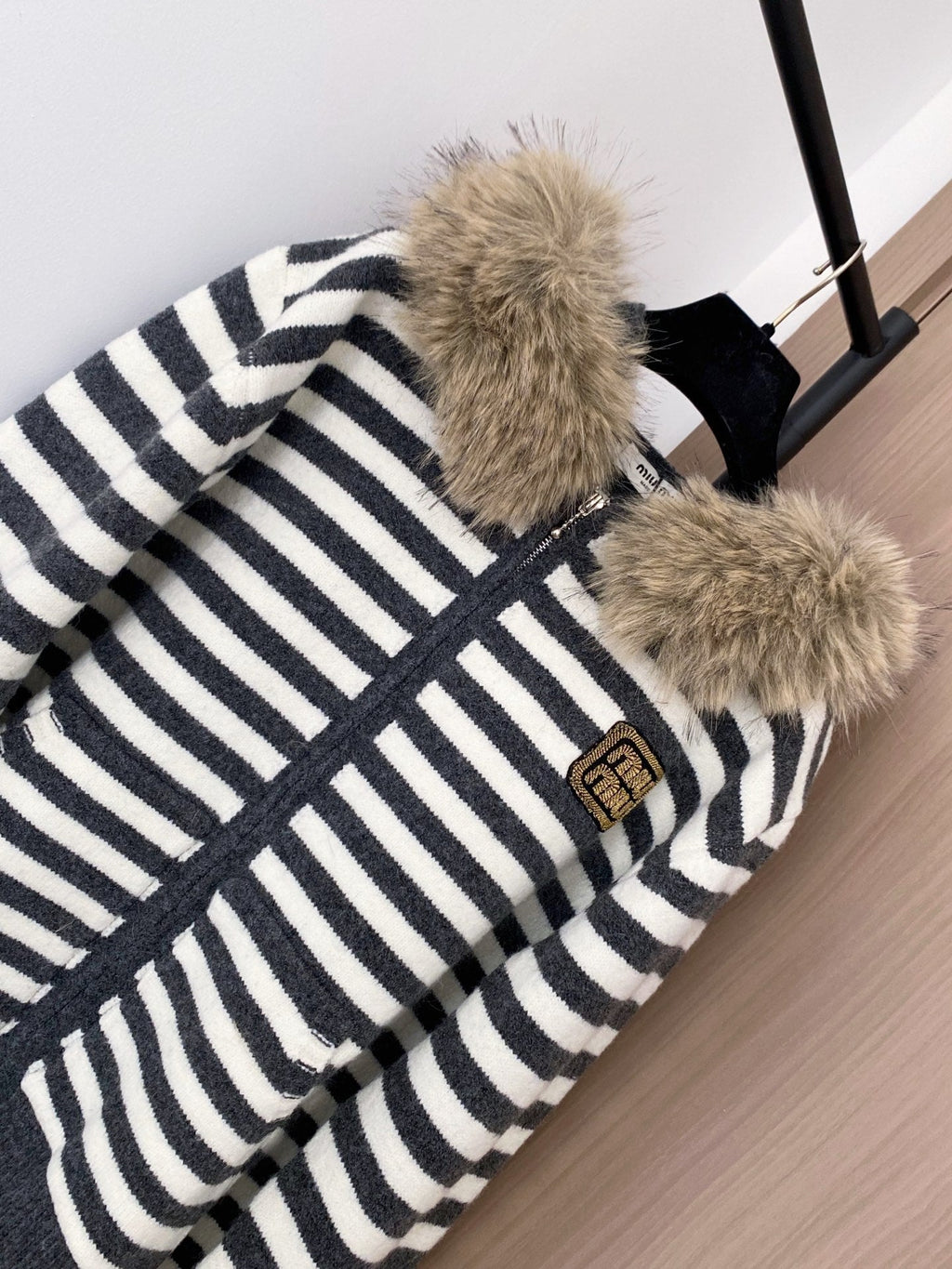 MIUMIU CARDIGAN STYLE 697