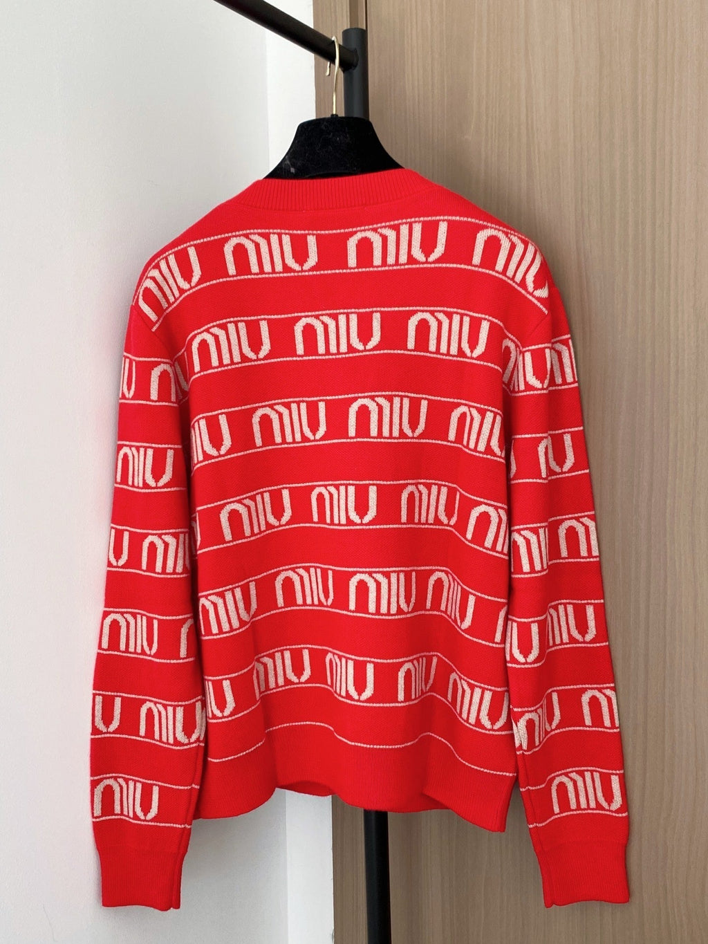 MIUMIU CARDIGAN STYLE 701