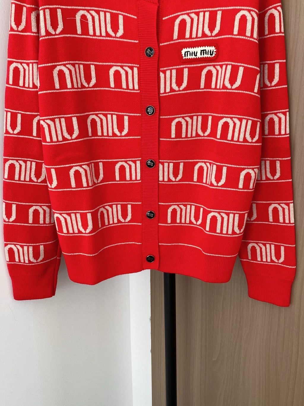 MIUMIU CARDIGAN STYLE 703