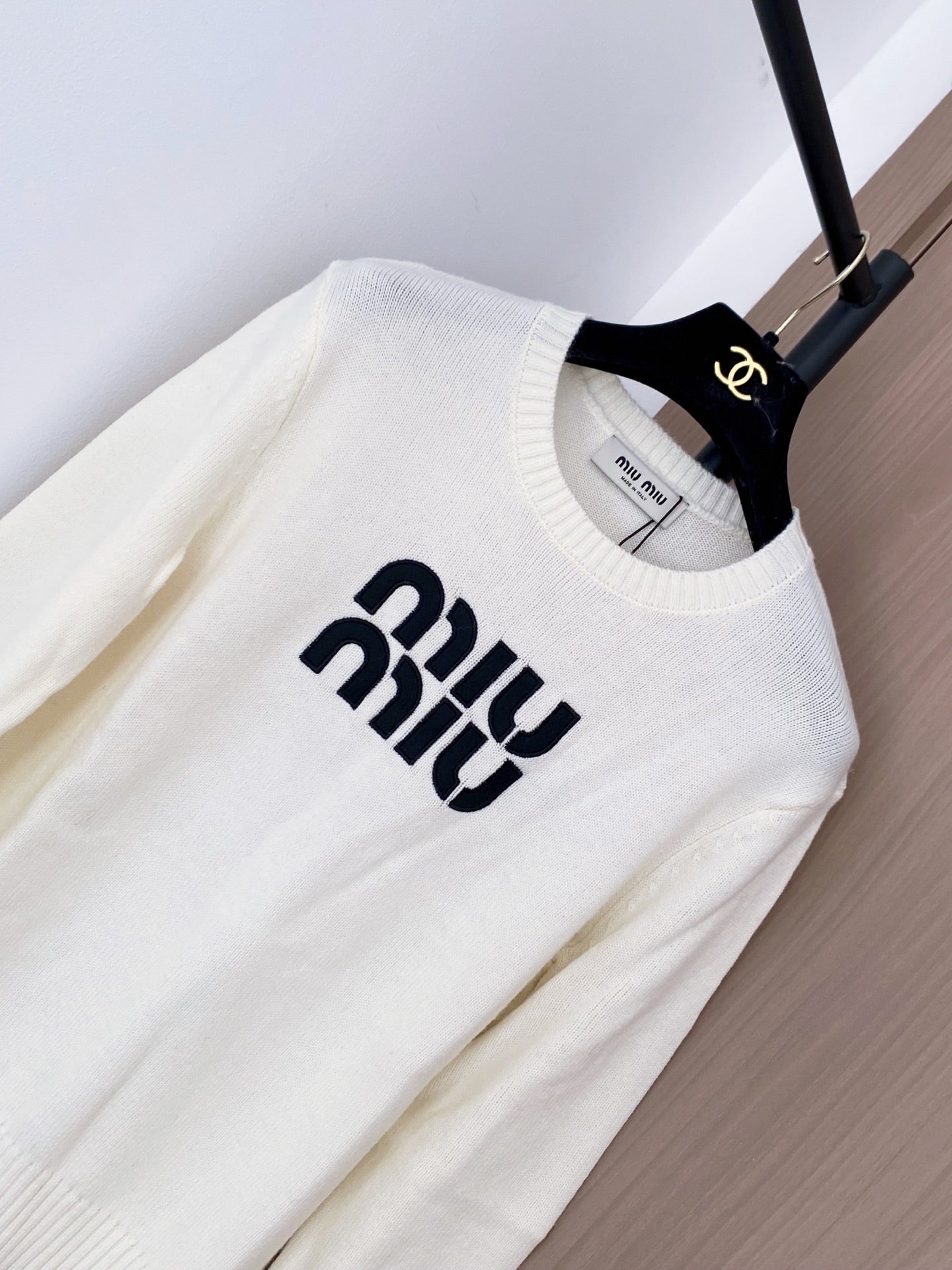 MIUMIU SWEATER STYLE 704