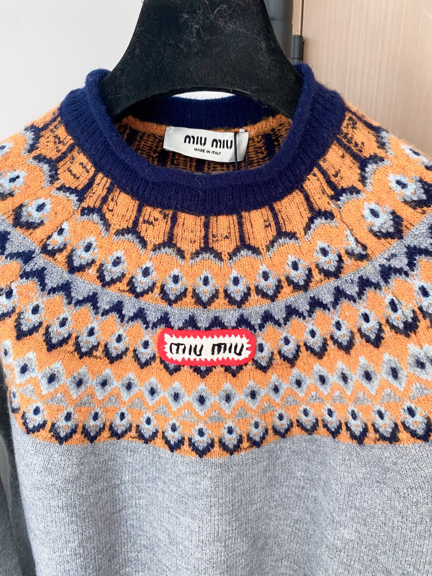 MIUMIU SWEATER STYLE 708