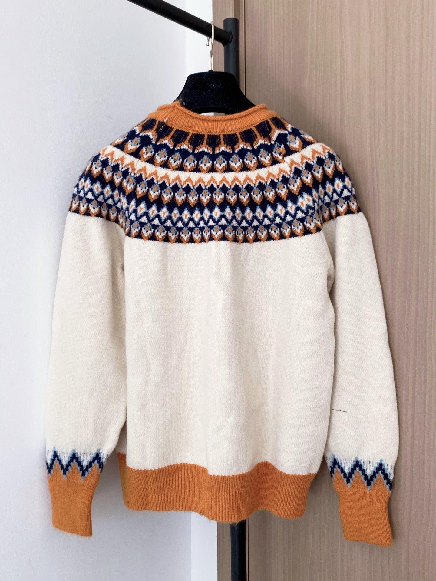 MIUMIU SWEATER STYLE 707