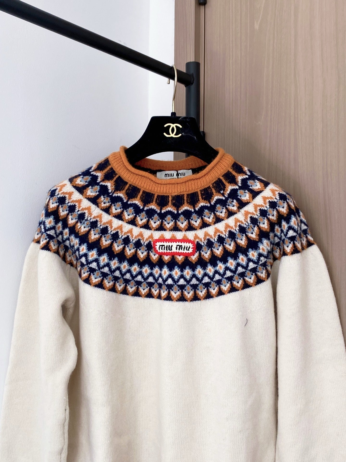 MIUMIU SWEATER STYLE 707