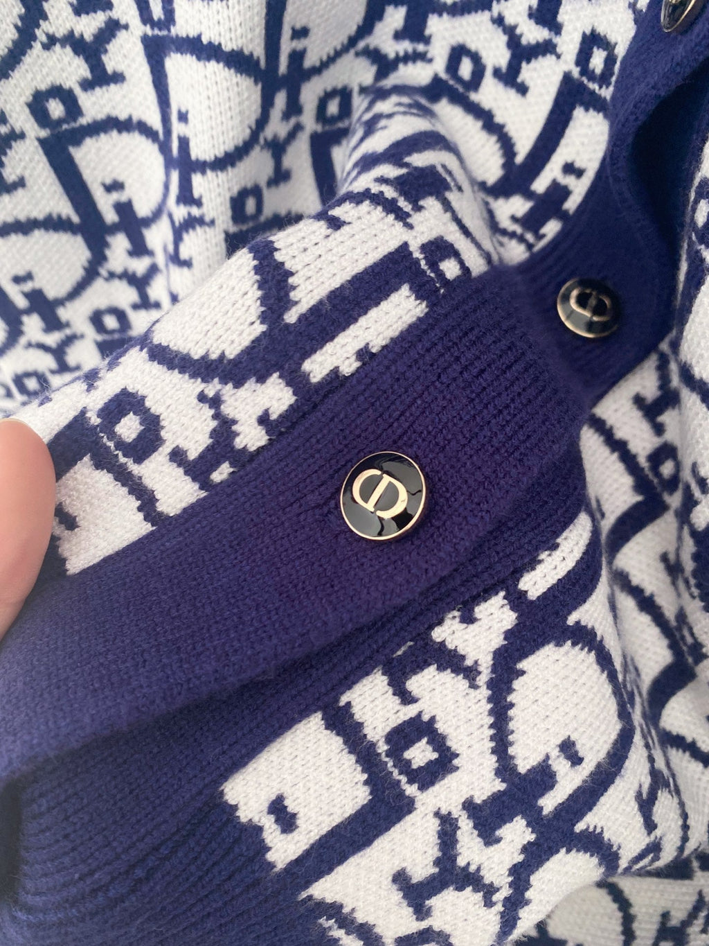 DIOR 25S CARDIGAN 693