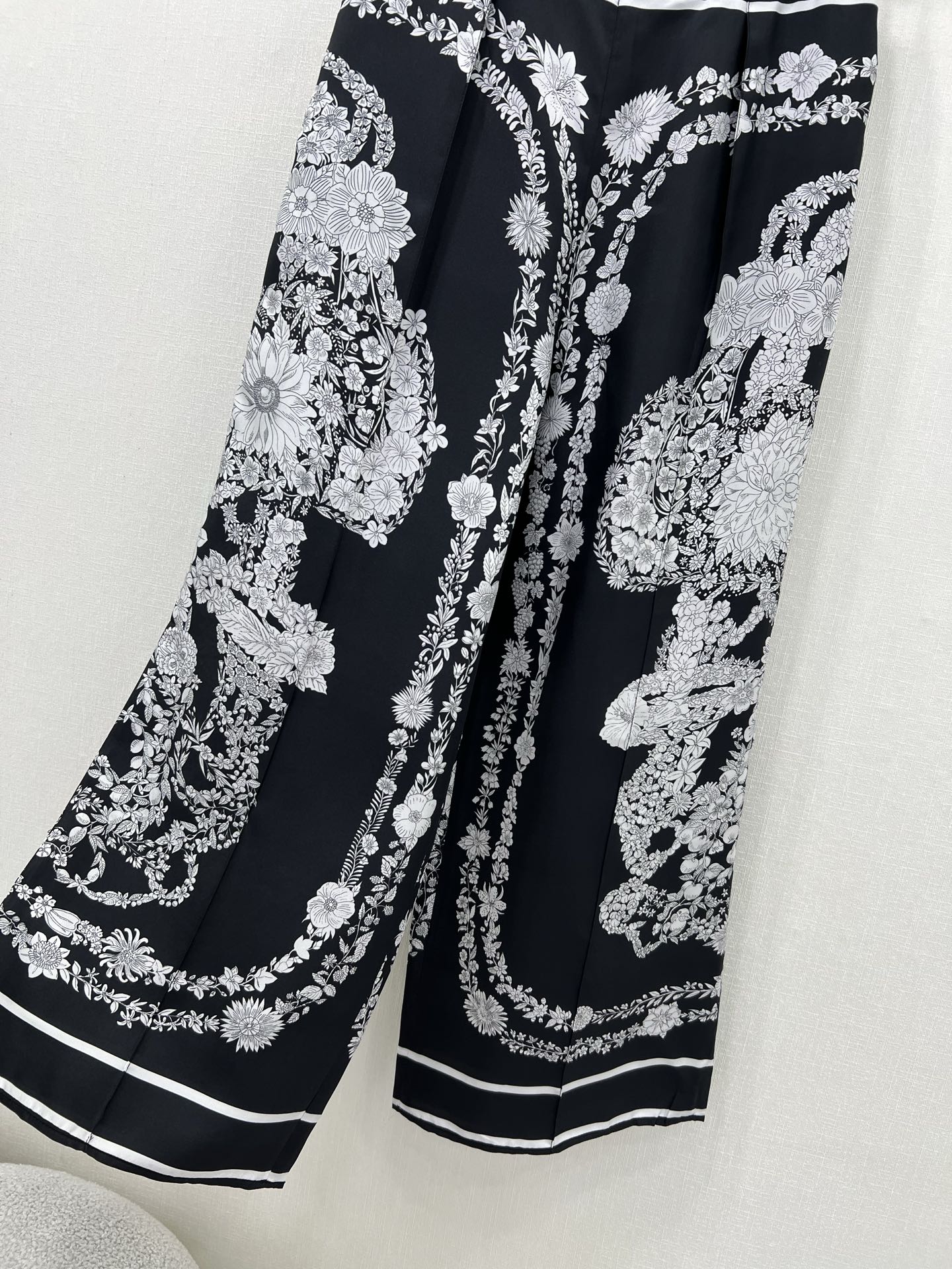 HERMES PRINTED SILK WIDE-LEG PANTS 269259