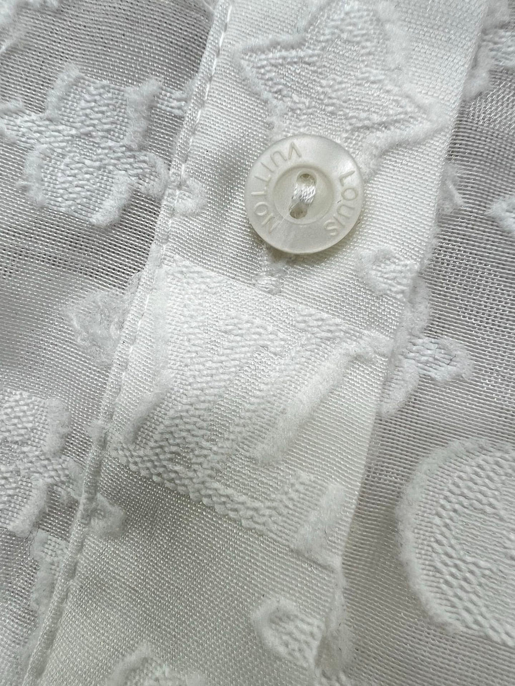 LOUIS VUITTON LV SLEEVELESS TOP WITH SCALLOPED LACE HEM 263195