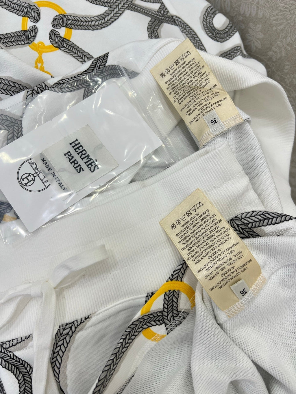 HERMES HERMES PRINTED SWEATSHIRT AND SKIRT SET 275203