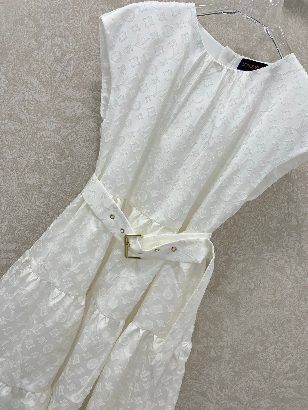 LOUIS VUITTON LV WHITE SLEEVELESS DRESS WITH BELT 269224