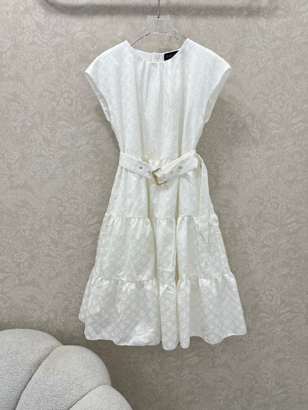 LOUIS VUITTON LV WHITE SLEEVELESS DRESS WITH BELT 269224