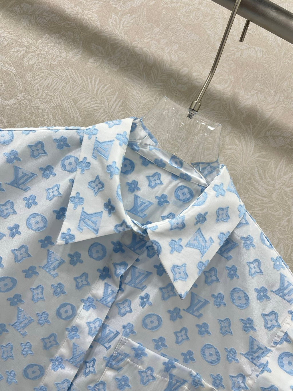 LOUIS VUITTON LV SLEEVELESS LOGO PRINT TOP 269949