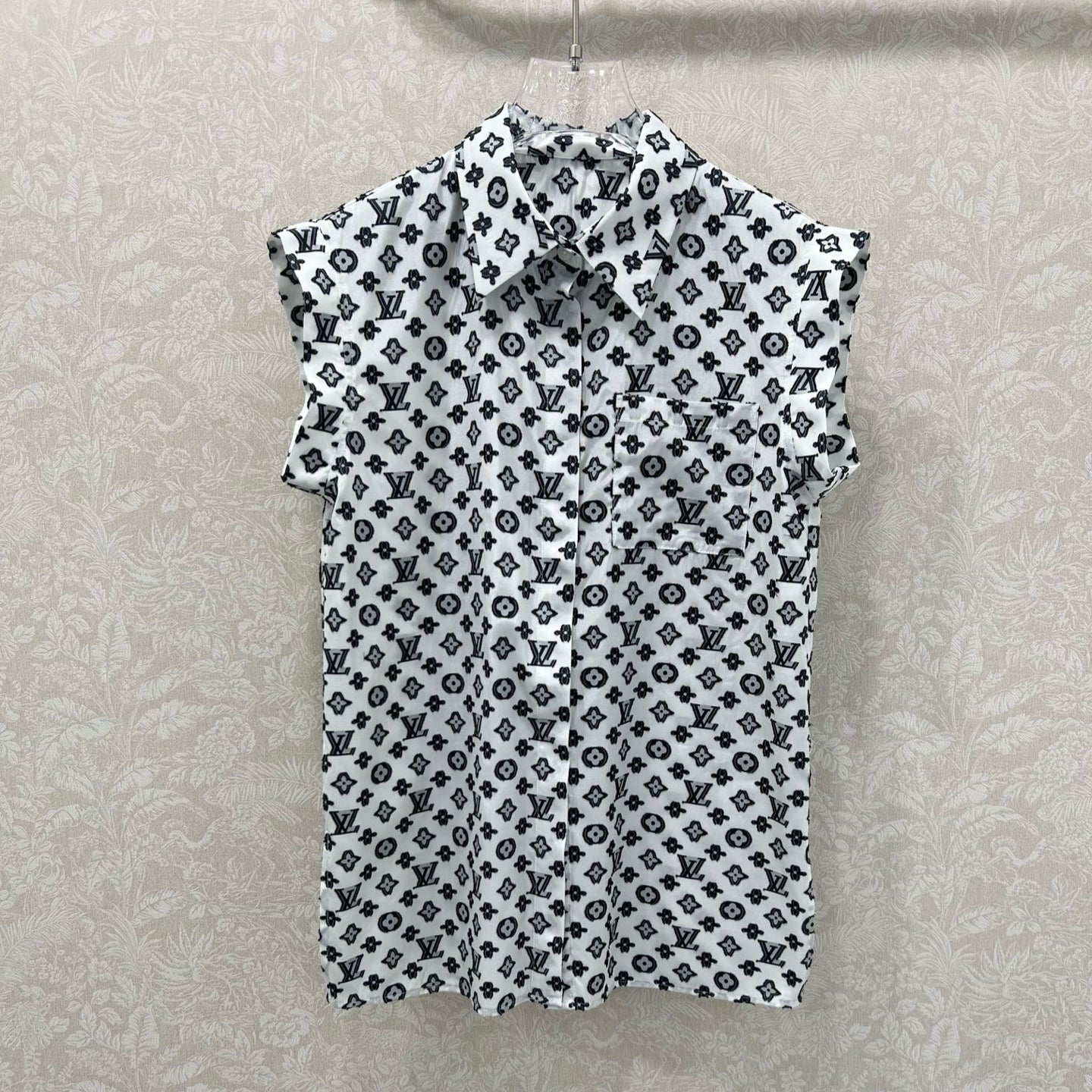 LOUIS VUITTON LV SLEEVELESS LOGO PRINT TOP 269951