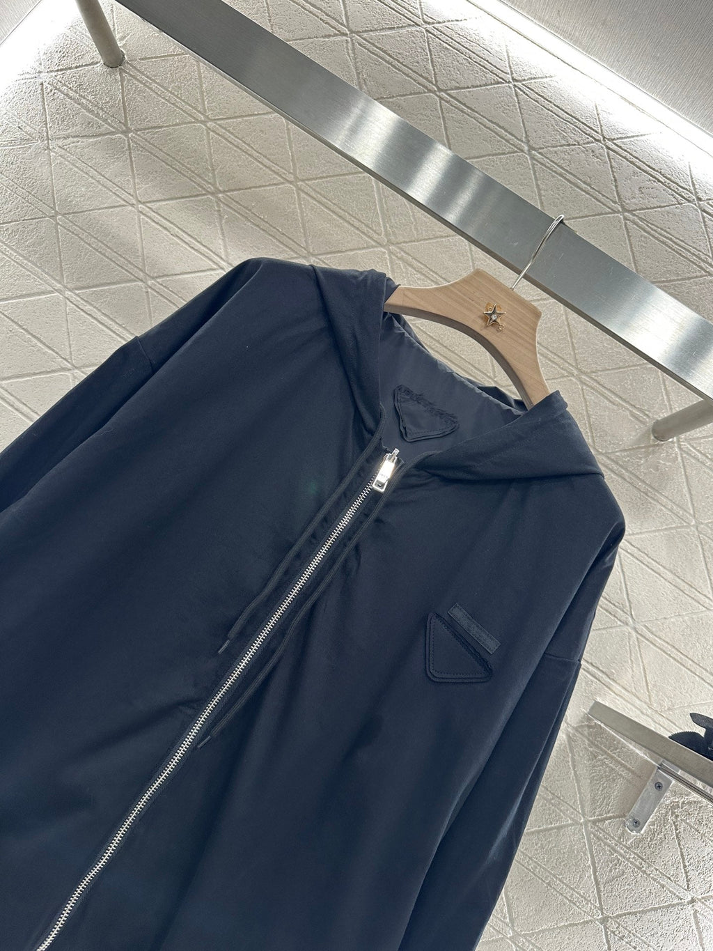 LOUIS VUITTON LV HOODED JACKET 272375