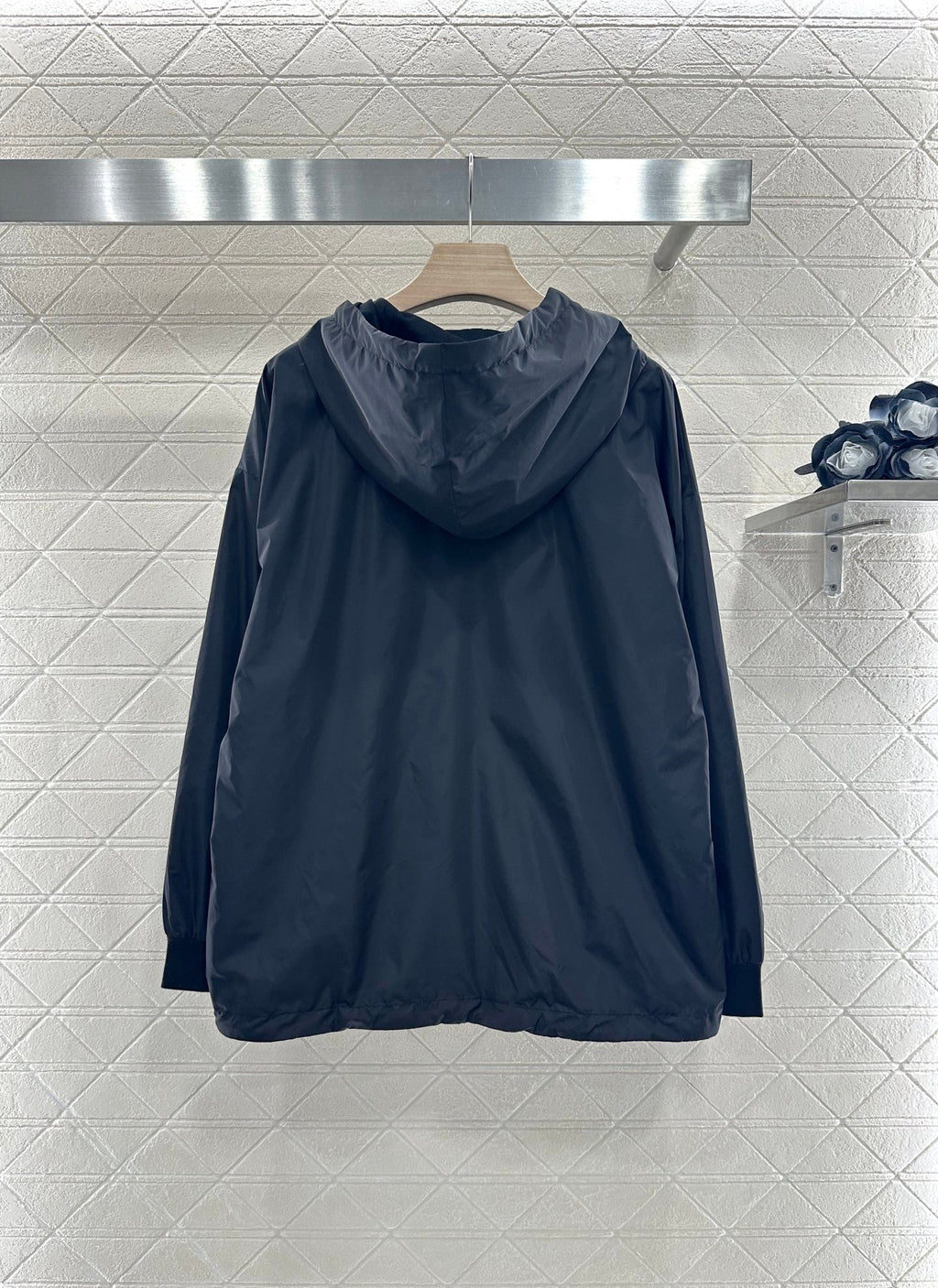 LOUIS VUITTON LV HOODED JACKET 272375