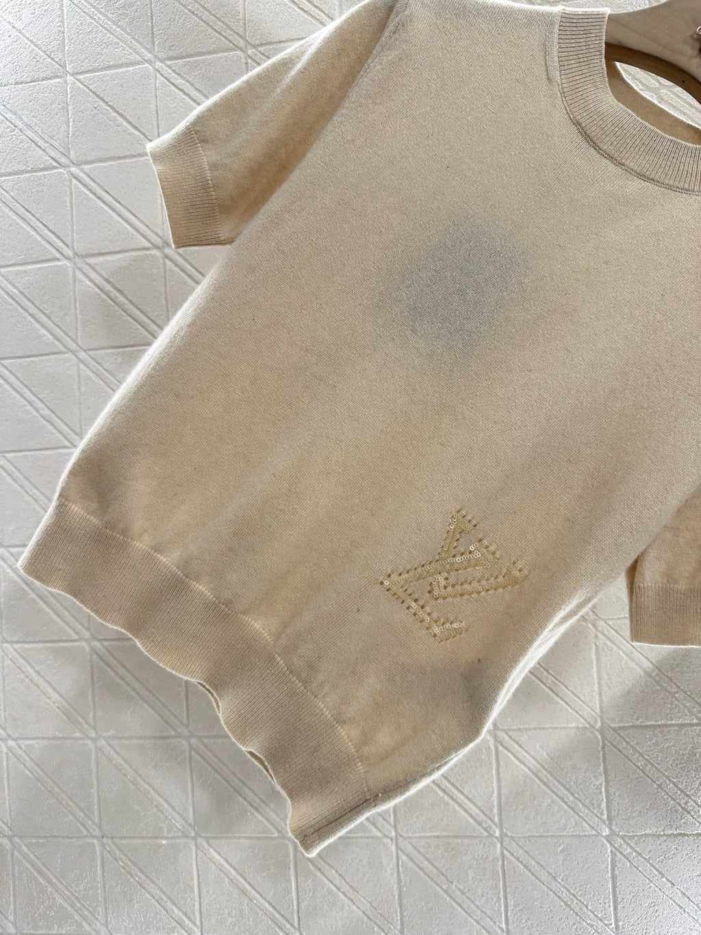 LOUIS VUITTON LV CREW NECK TOP WITH EMBROIDERED TEXT 272305