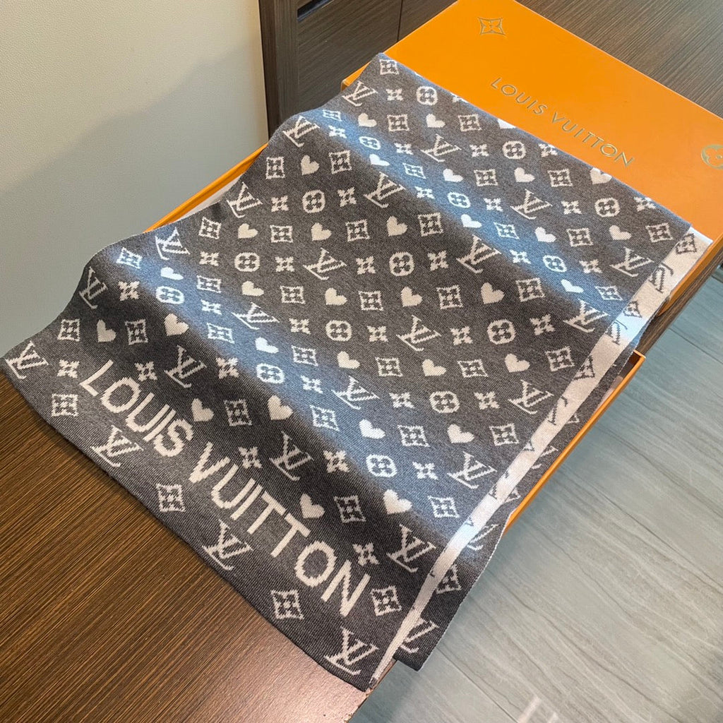 LOUIS VUITTON GAME ON SCARF 180 CM IN MOUSE GRAY CASHMERE 394762