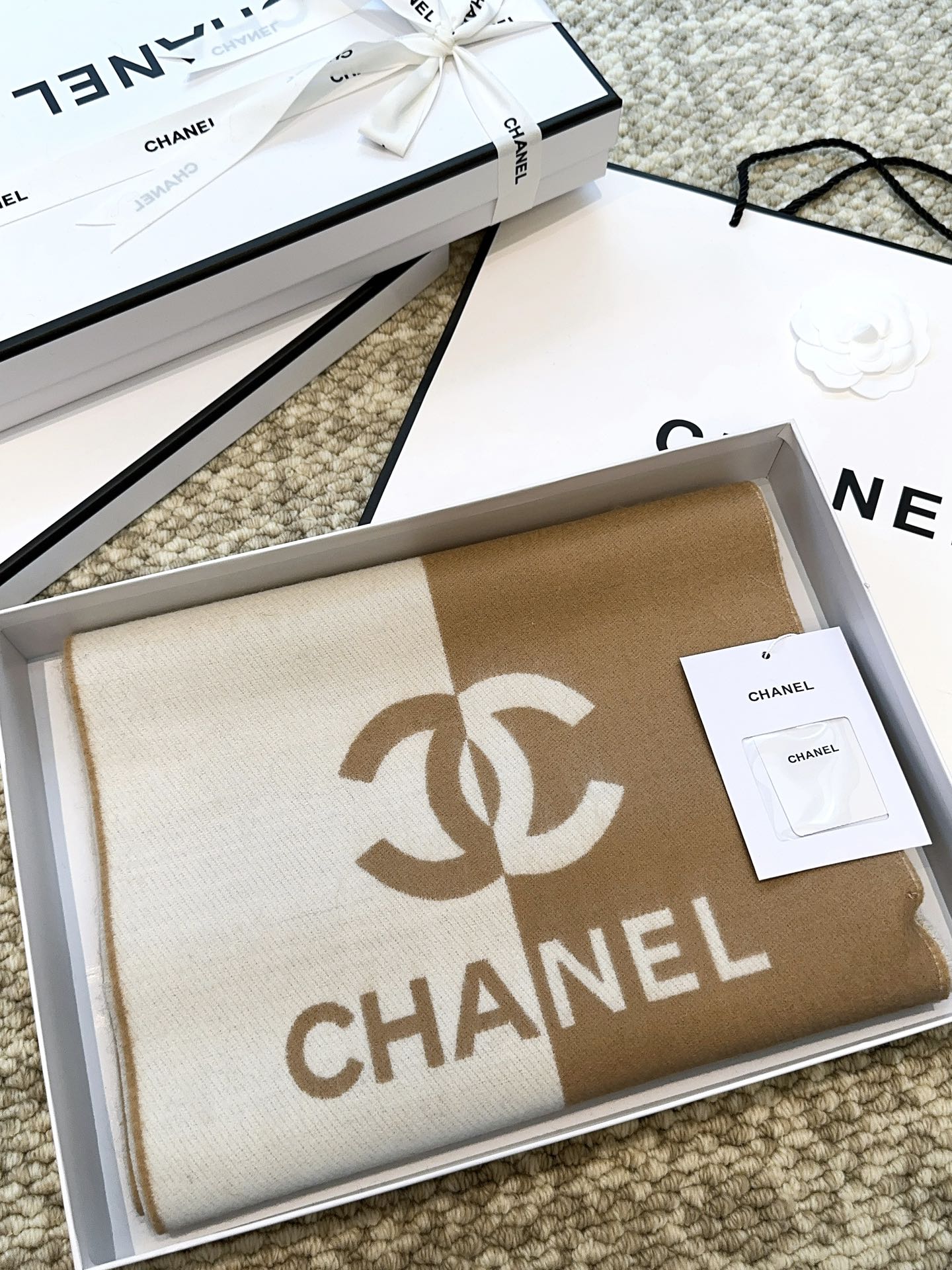 CHANEL SCARF 184 CM IN PEANUT BROWN MIX WHITE MERINO WOOL 393121