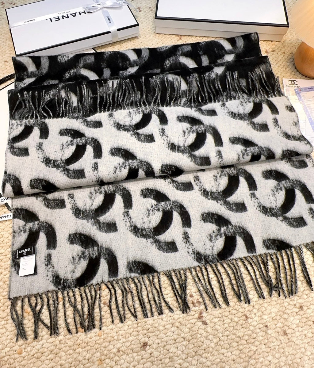 CHANEL 25S SCARF 210 CM IN CASHMERE 943937