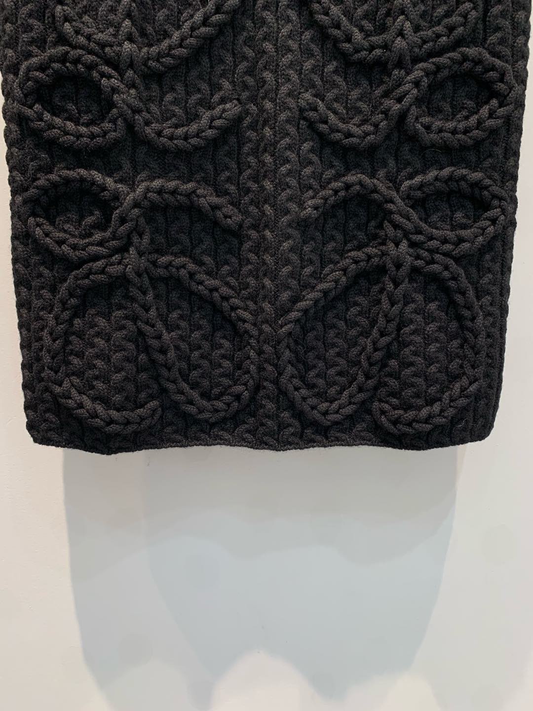 LOEWE KNIT VEST STYLE 227