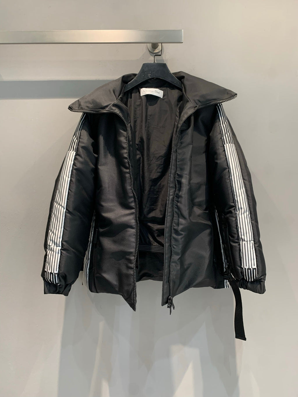 DIOR 25S DOWN JACKET 569