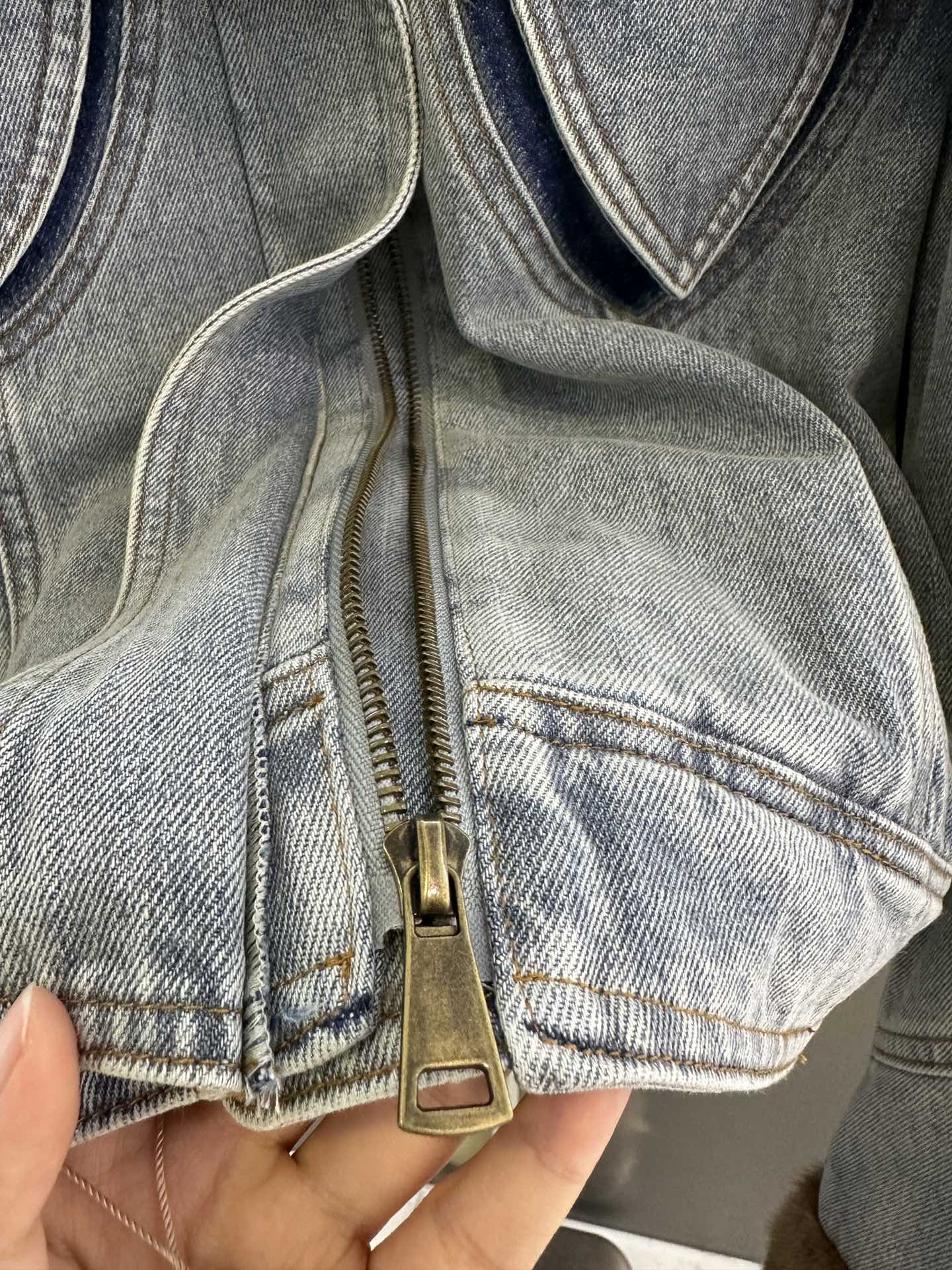 MIUMIU JACKET STYLE 576