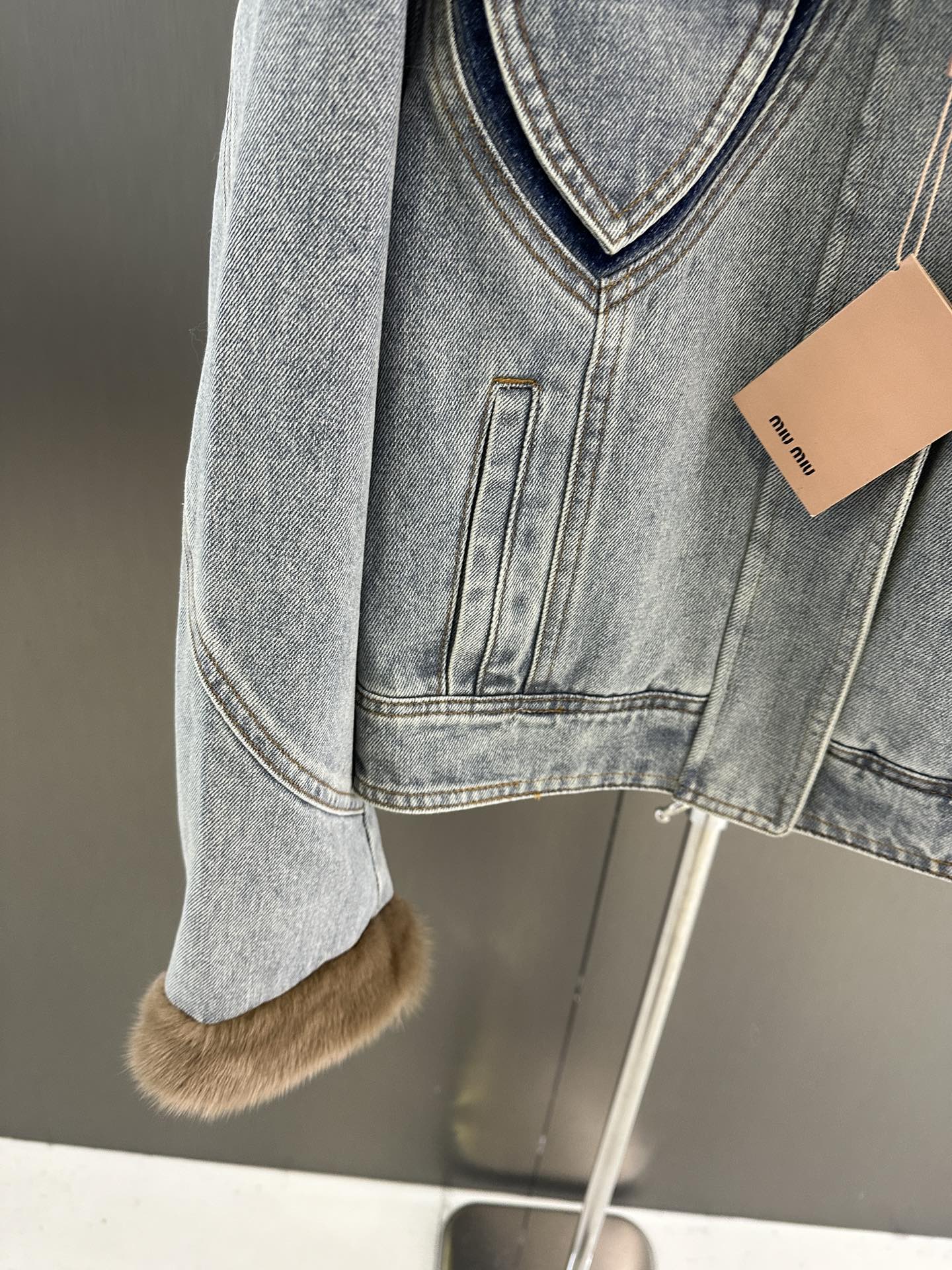 MIUMIU JACKET STYLE 576