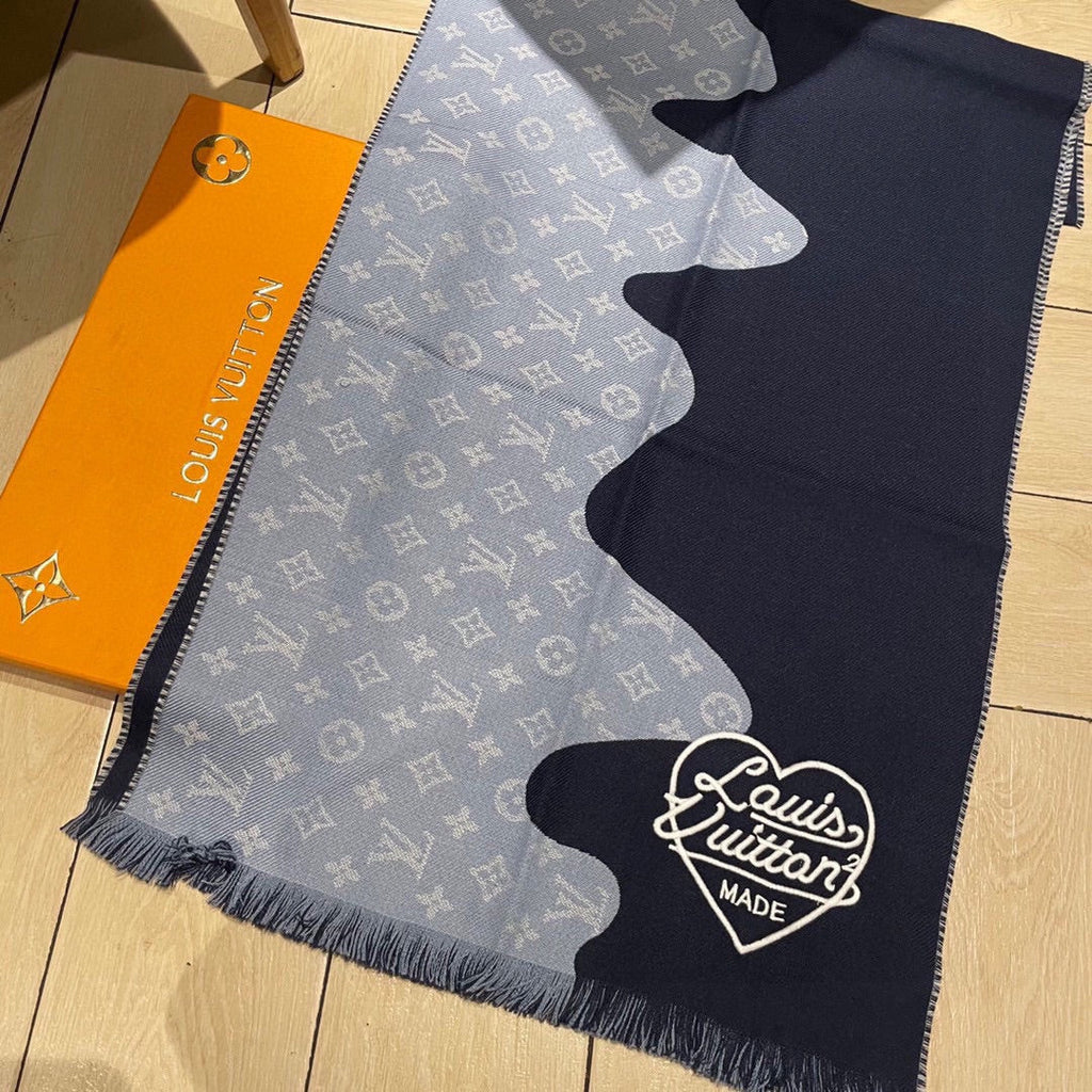 LOUIS VUITTON MONOGRAM DRIP 200 CM IN NAVY BLUE WOOL 391068