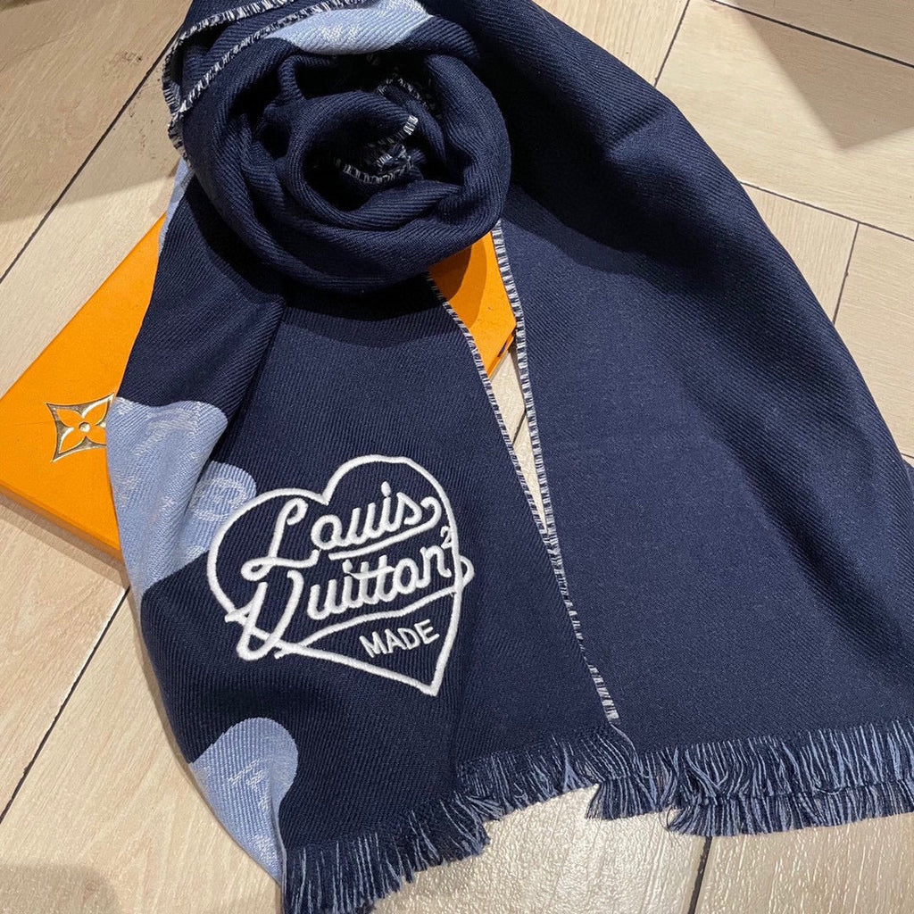 LOUIS VUITTON MONOGRAM DRIP 200 CM IN NAVY BLUE WOOL 391068