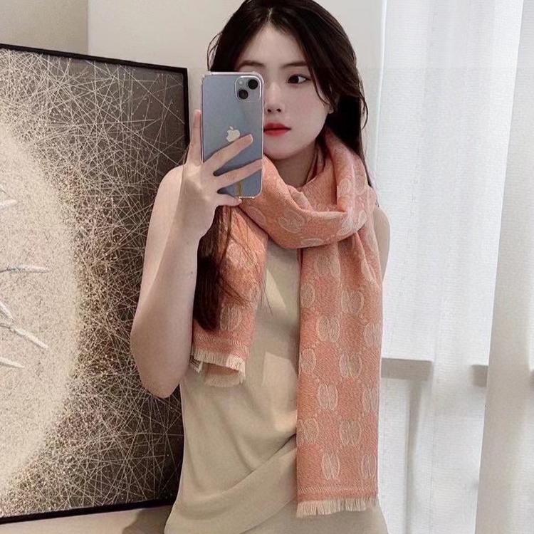 GUCCI SCARF 195 CM IN MELON ORANGE WOOL  399810