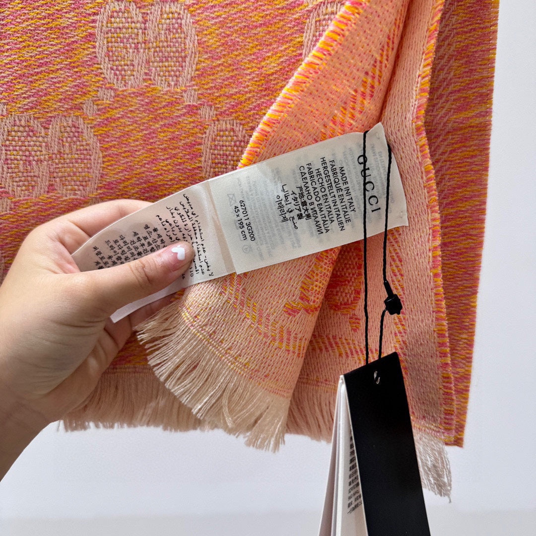 GUCCI SCARF 195 CM IN MELON ORANGE WOOL  399810