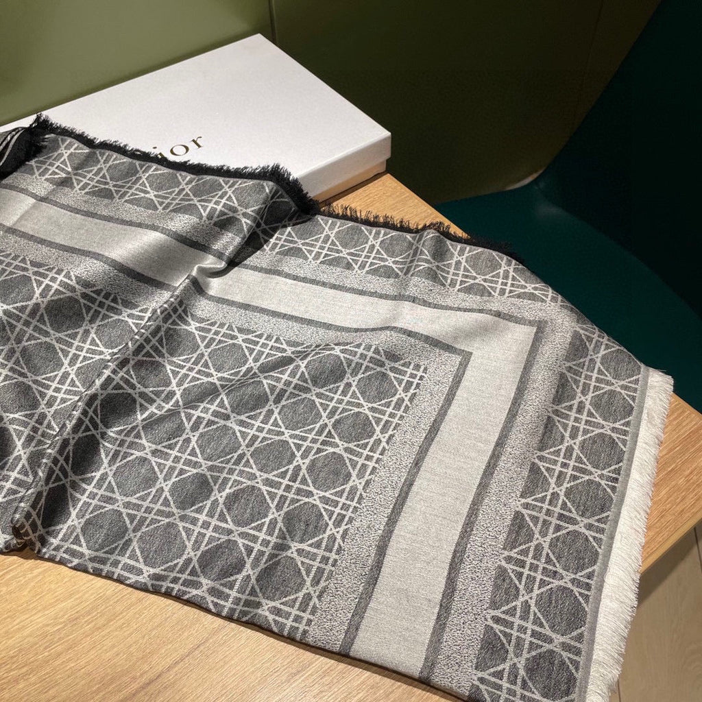 DIOR SQUARE SCARF 140 CM IN BLACK MIX WHITE WOOL AND SILK 415454