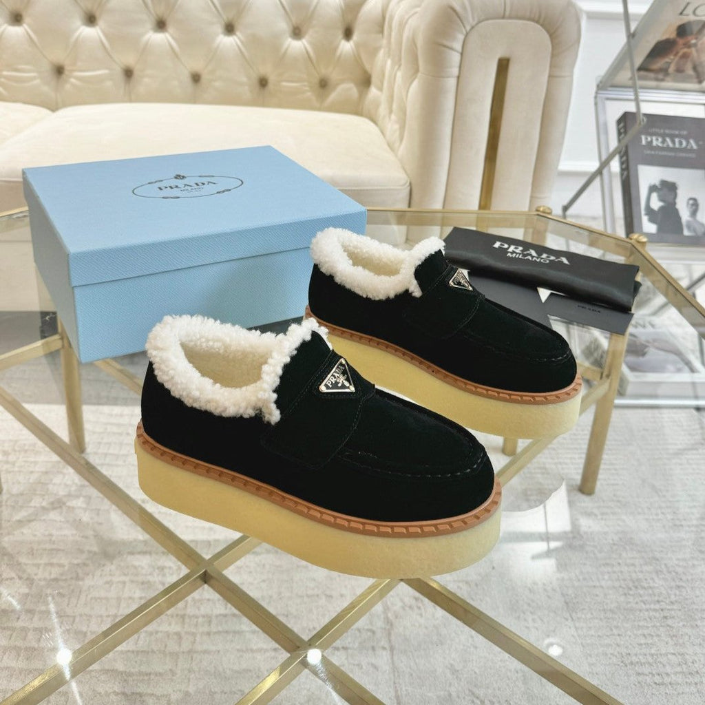 PRADA SUEDE LOAFER BLACK WITH SHEARLING LINING