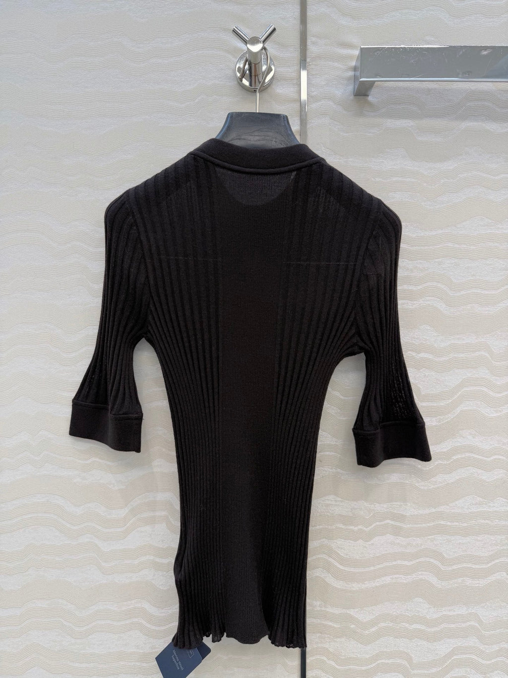 MIUMIU SHORT-SLEEVE SWEATER STYLE 838