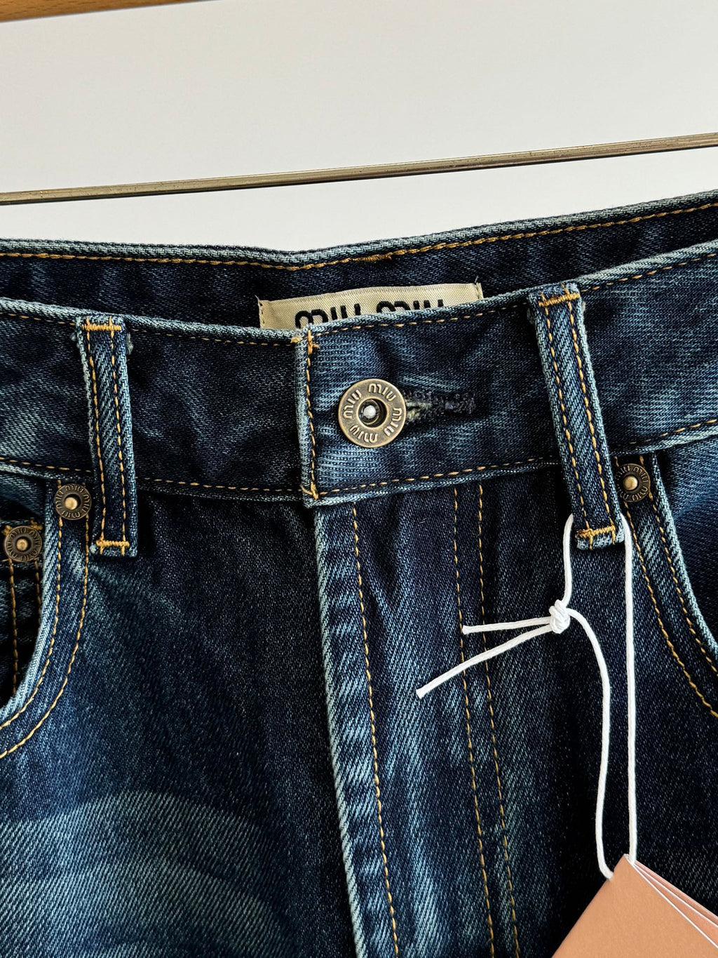 MIUMIU JEANS STYLE 225