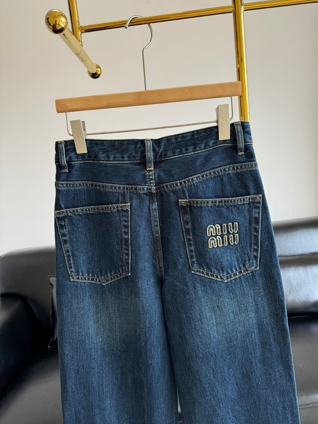 MIUMIU JEANS STYLE 225
