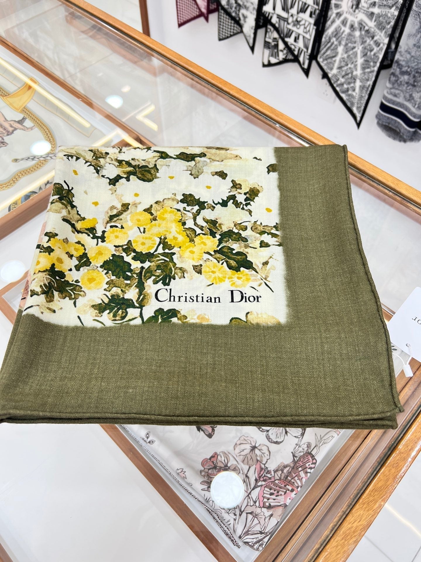 DIOR REVERSIBLE SCARF 140 CM IN CREAM WHITE MIX GREEN WOOL-SILK FABRIC 735876