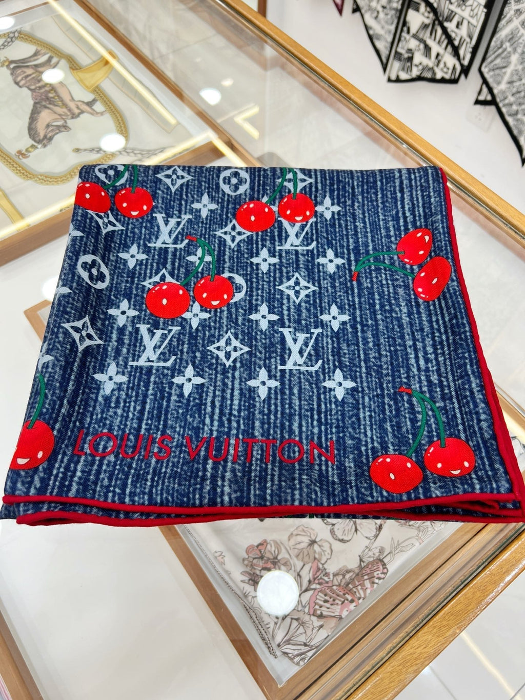LOUIS VUITTON LV SCARF 135 CM IN WOOL MIX SILK 735872