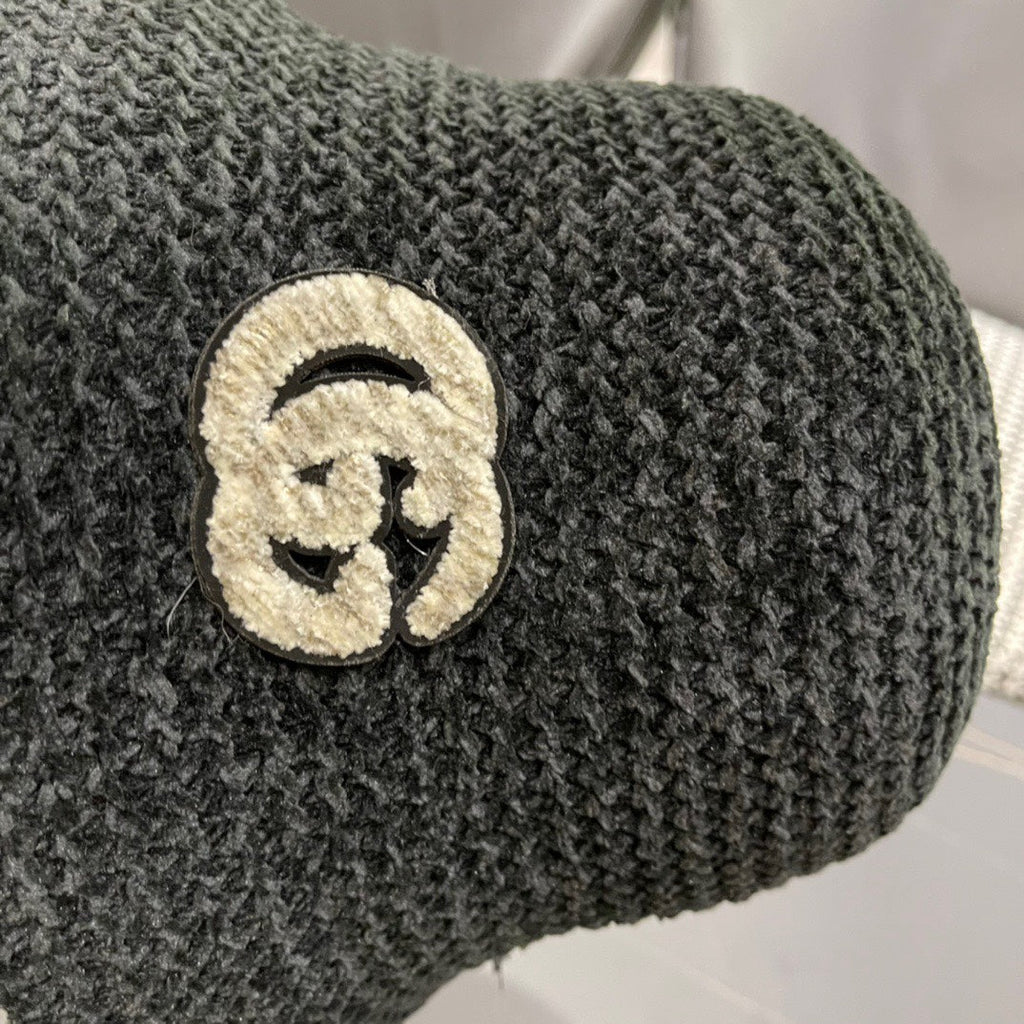 GUCCI BUCKET HAT IN BLACK WOOL 389114