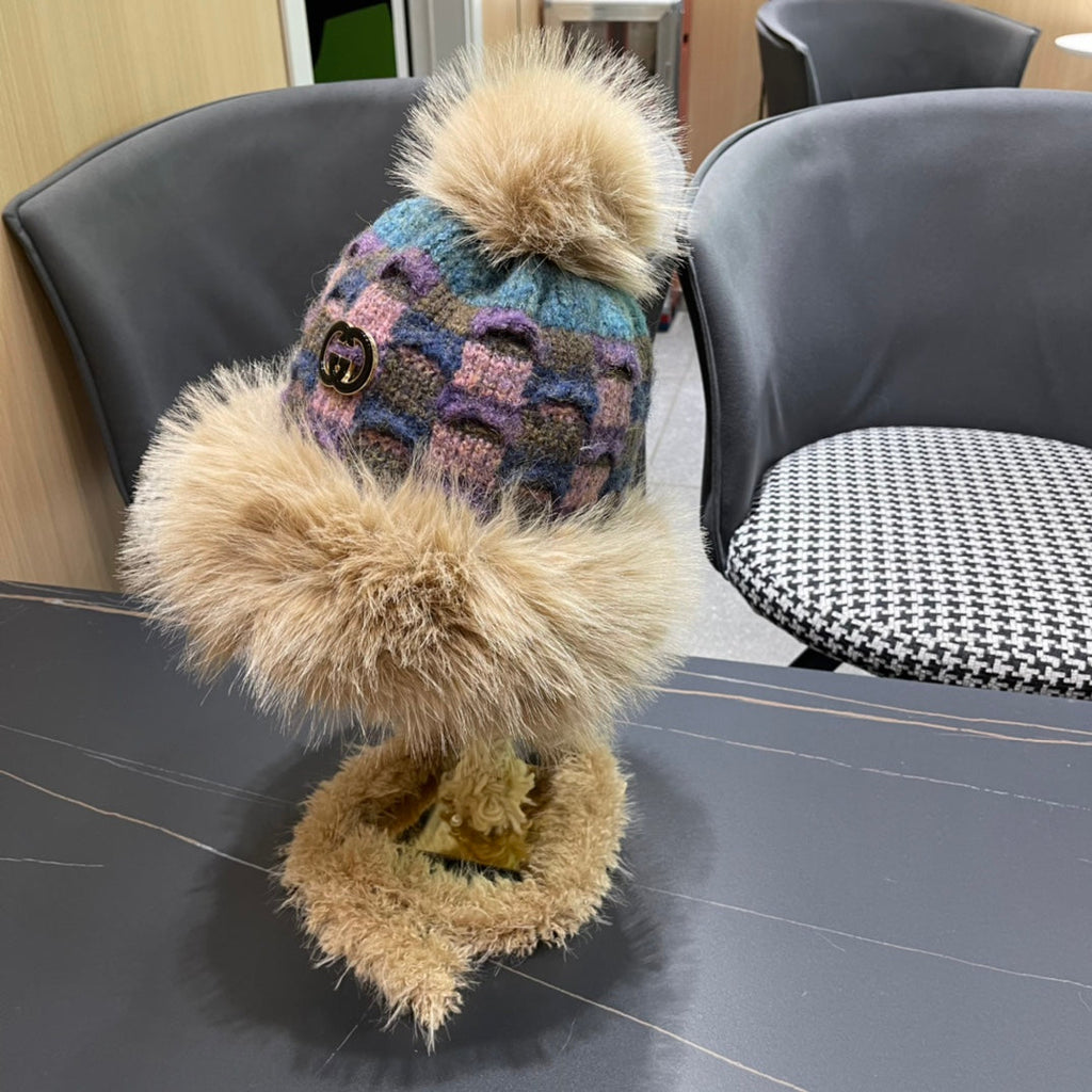 GUCCI BEANIE HAT IN COLORFUL WOOL AND RABBIT FUR 392115