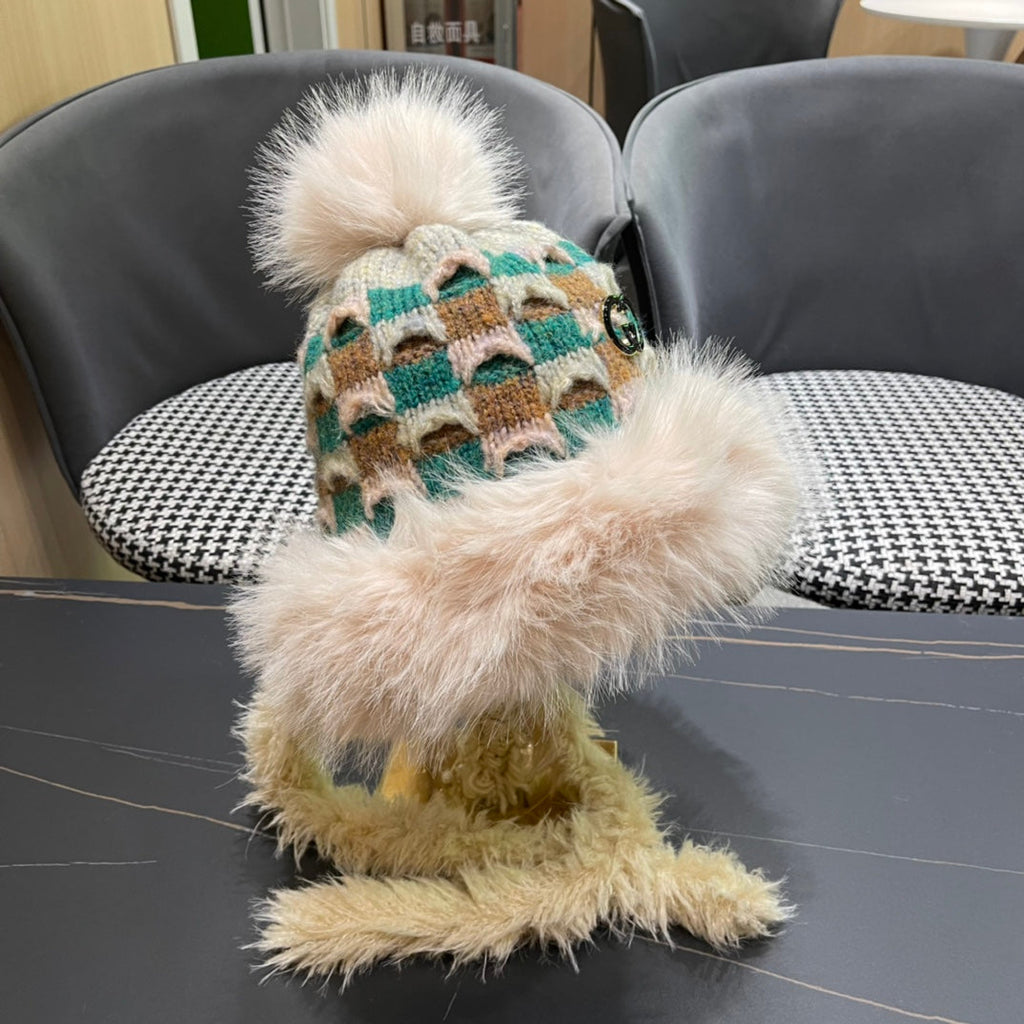 GUCCI BEANIE HAT IN COLORFUL WOOL AND RABBIT FUR 392116
